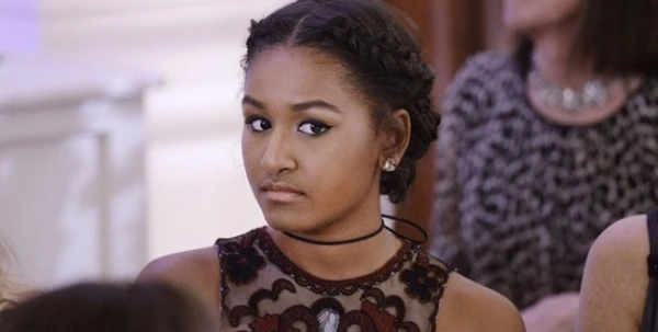 Sasha Obama تحتفل بعيدها الـ16 في إطلالةٍ ناضجة مختلفة عن السابق