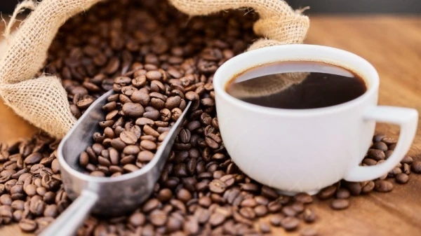 مكوّنات يمكنكِ إضافتها إلى القهوة وأبرز الفوائد التي تقدّمها