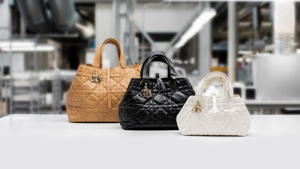 Dior تطلق حقيبة Dior Toujours الجديدة