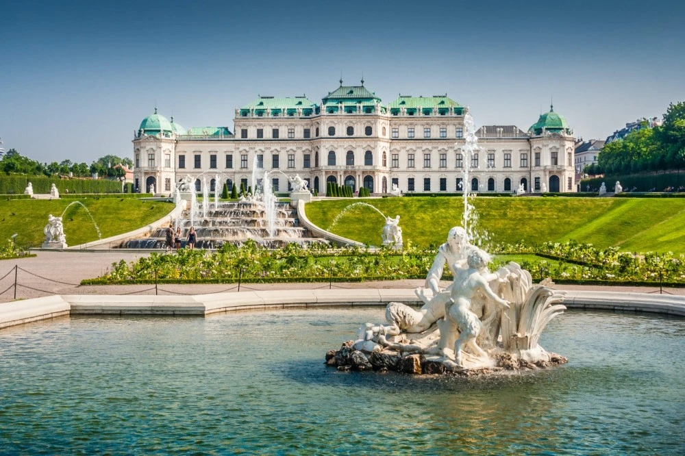 اشهر المعالم السياحية في العالم - قصر بلفيدير في فيينا