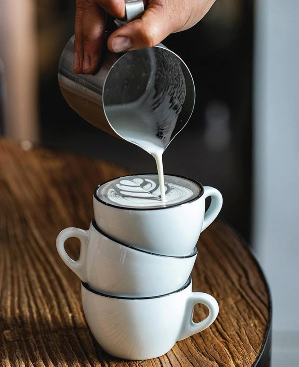 6 أنواع لاتيه مصنوعة من مكوّنات صحية، يمكنكِ اختيارها بدل القهوة!