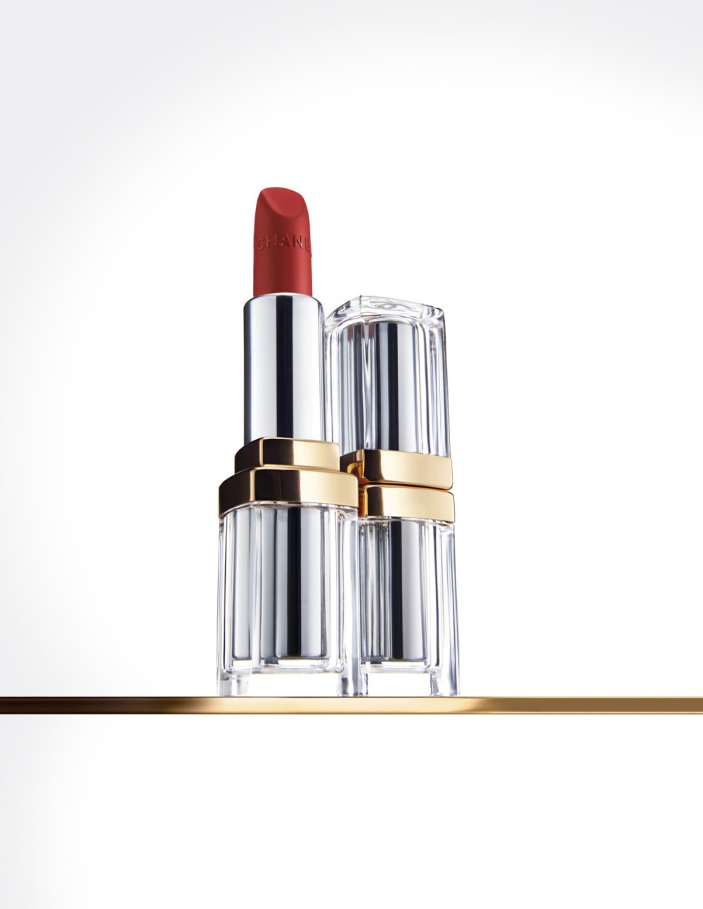 شانيل تُطلق احمر شفاه 31LE ROUGE