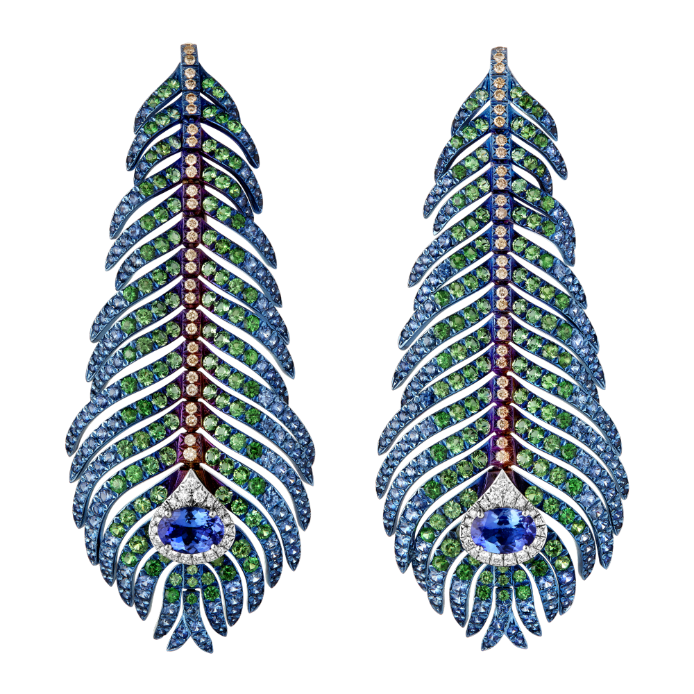 Boucheron تضيف تصاميم جديدة إلى مجموعة Plume de Paon
