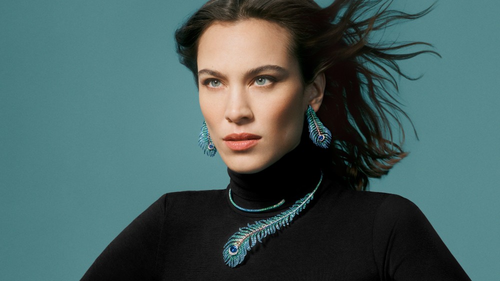 Boucheron تضيف تصاميم جديدة إلى مجموعة Plume de Paon
