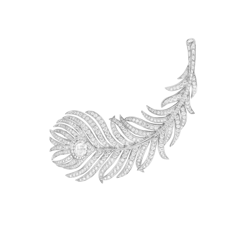 Boucheron تضيف تصاميم جديدة إلى مجموعة Plume de Paon
