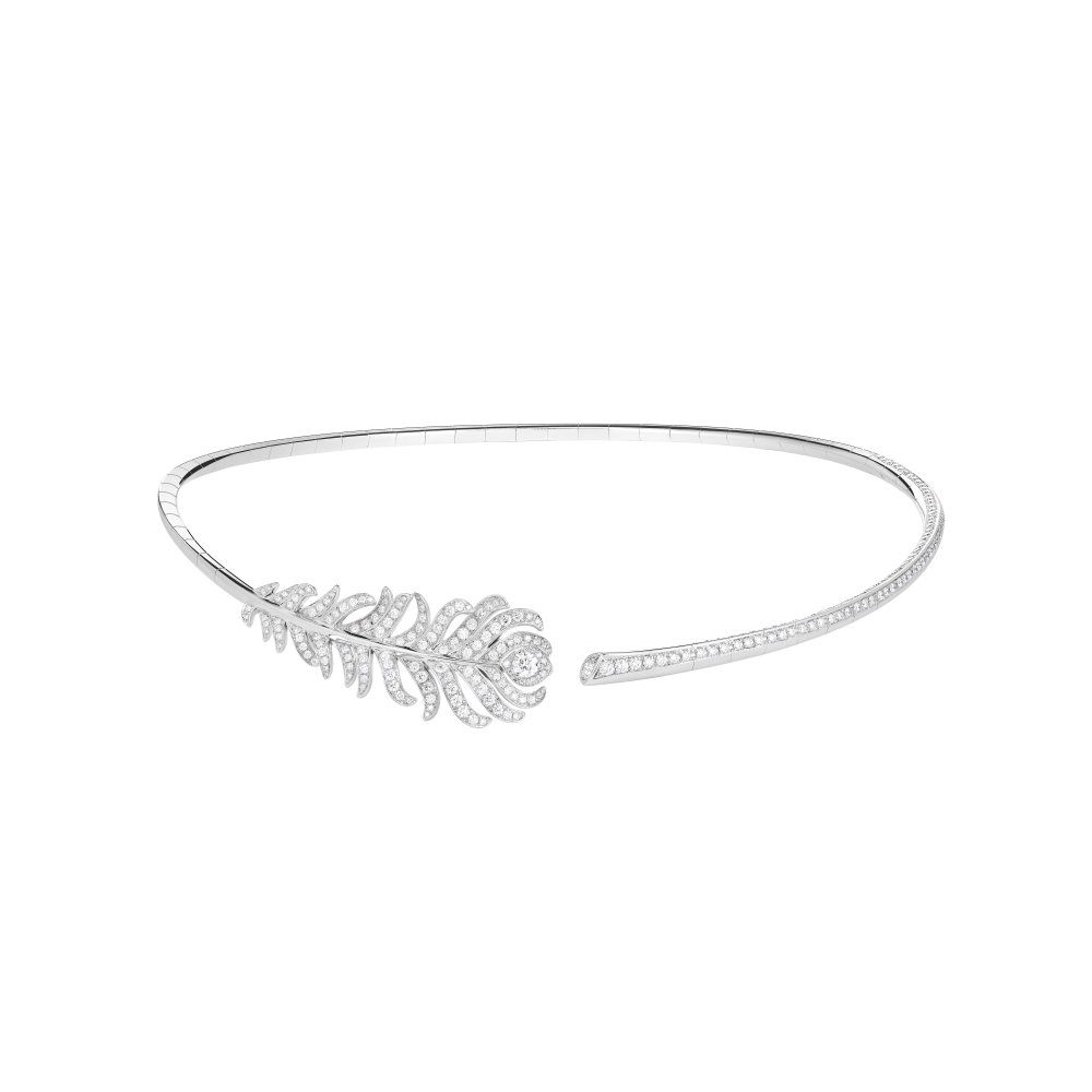 Boucheron تضيف تصاميم جديدة إلى مجموعة Plume de Paon