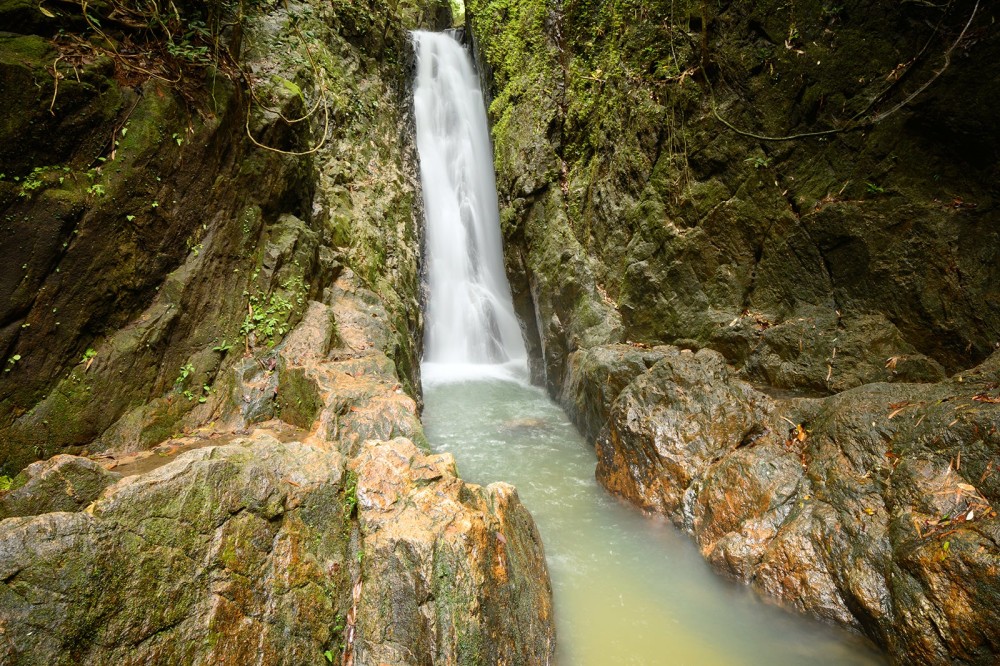 اماكن سياحية في بوكيت تايلاند- السياحة في بوكيت-شلال بانغ باي Bang Pae Waterfall