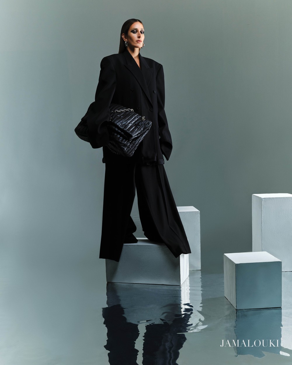 أمينة خليل نجمة عدد سبتمبر 2023 وجلسة تصوير خاصة مع Balenciaga