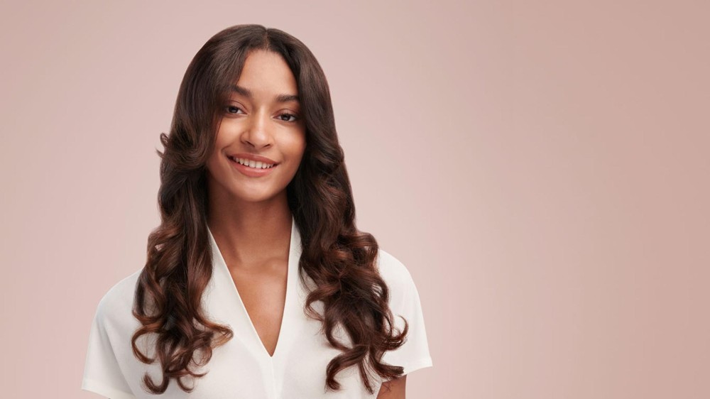 أسباب تجعل مصفف الشعر Airwrap™ multi-styler من دايسون رفيقك الدائم في جميع المناسبات