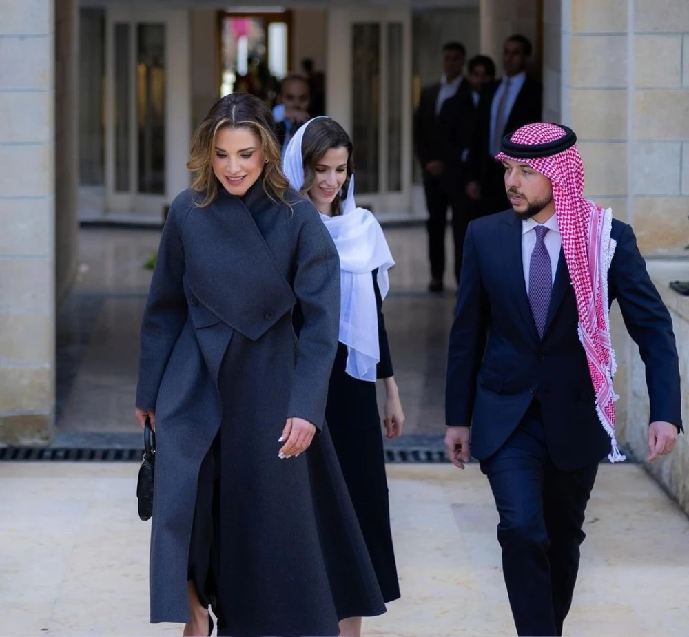 طلة الملكة رانيا في اليوبيل الفضي للملك عبدالله الثاني