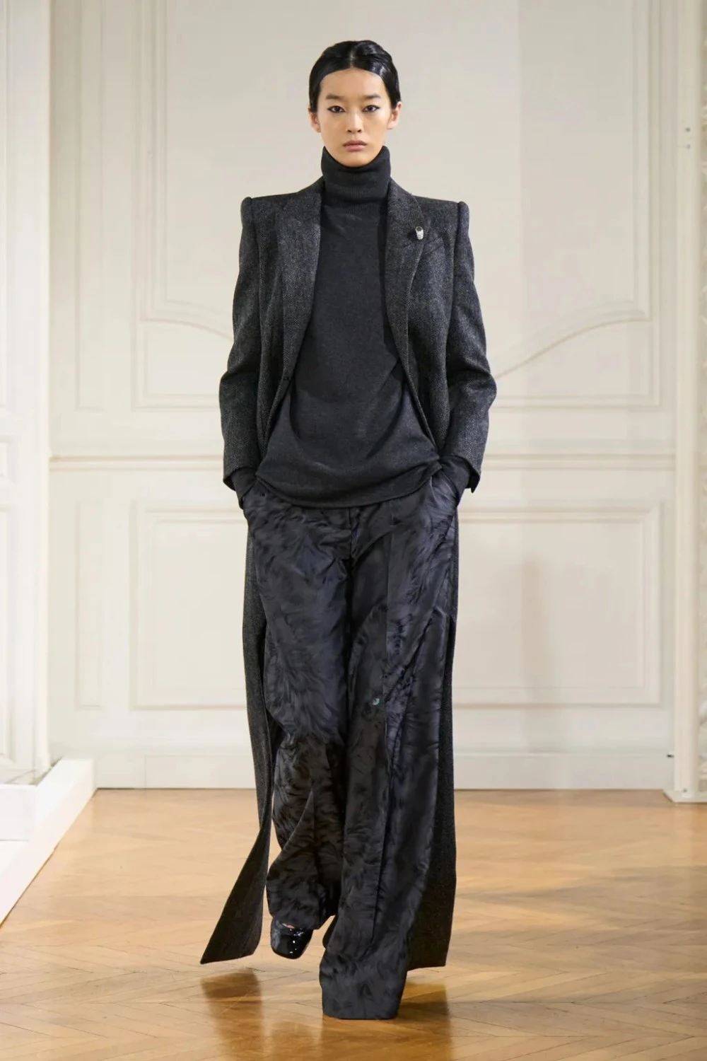 مجموعة جيفنشي Givenchy لخريف وشتاء 2024-2025