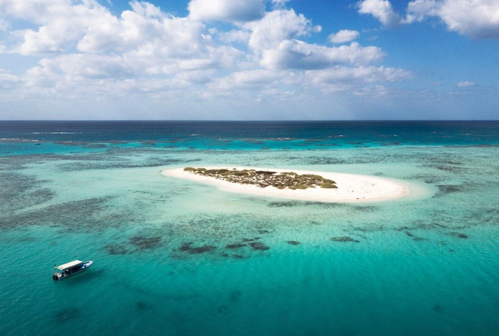 شاطئ املج على البحر الاحمر: تعرّفي عن قرب على مالديف السعودية