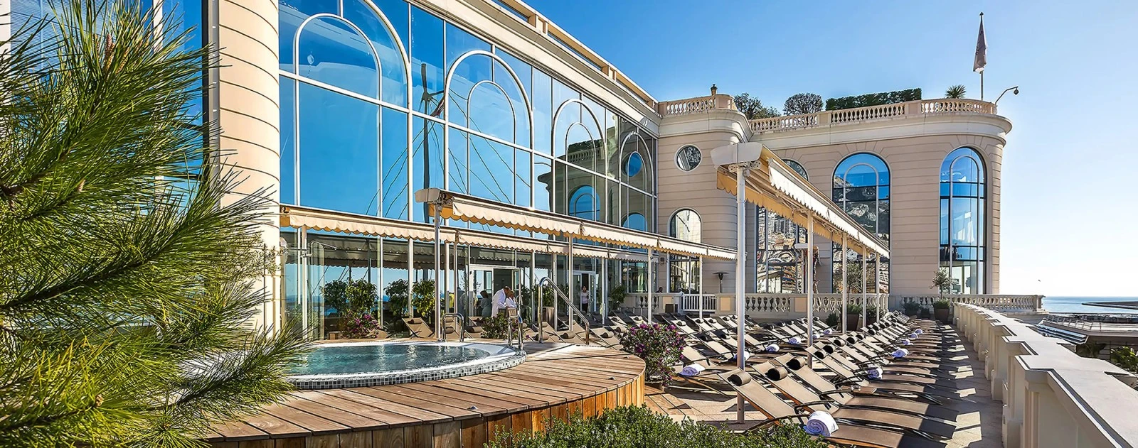 فندق Hotel de Paris Monte-Carlo: وجهة الأحلام في الريفييرا الفرنسيّة