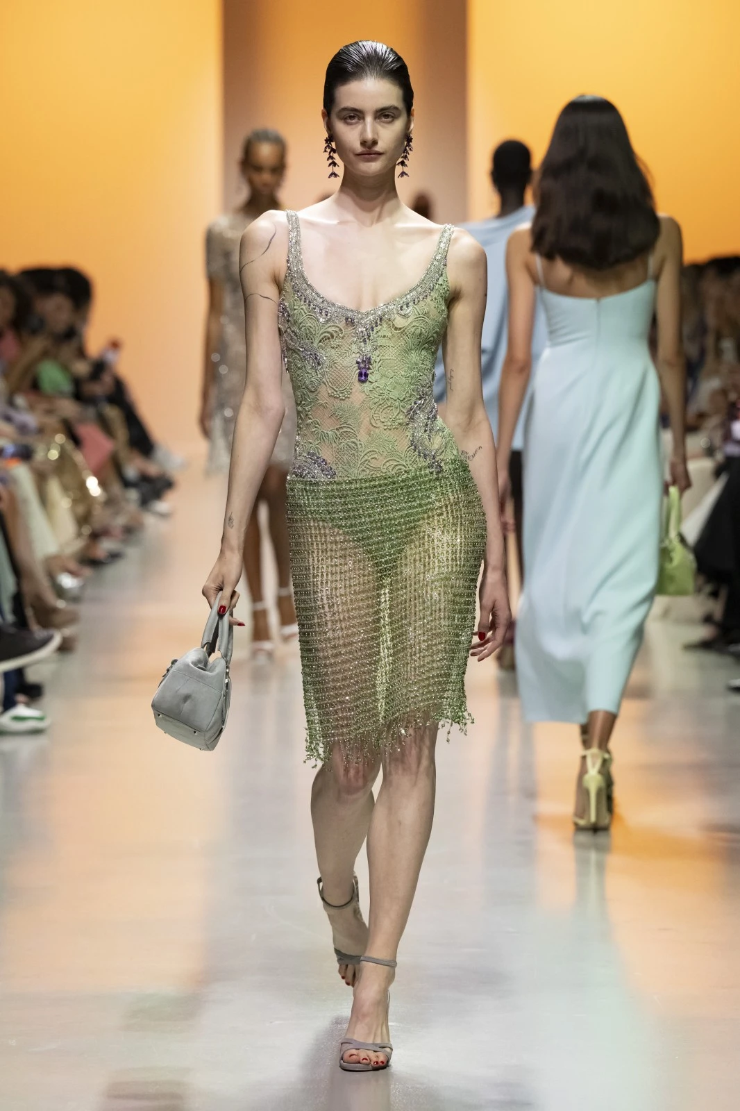 مجموعة Georges Hobeika لربيع وصيف 2025: إنعكاسٌ لجوهر الحياة