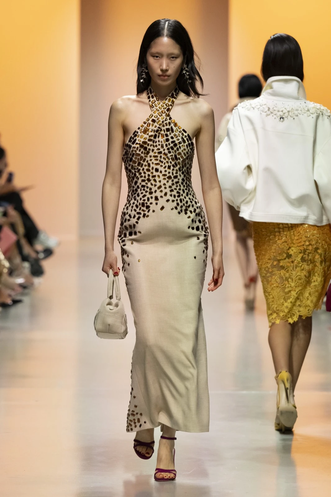 مجموعة Georges Hobeika لربيع وصيف 2025: إنعكاسٌ لجوهر الحياة