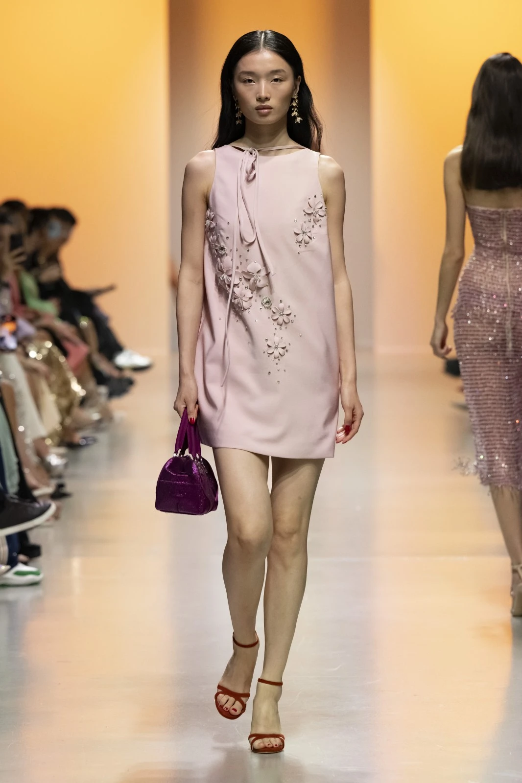 مجموعة Georges Hobeika لربيع وصيف 2025: إنعكاسٌ لجوهر الحياة