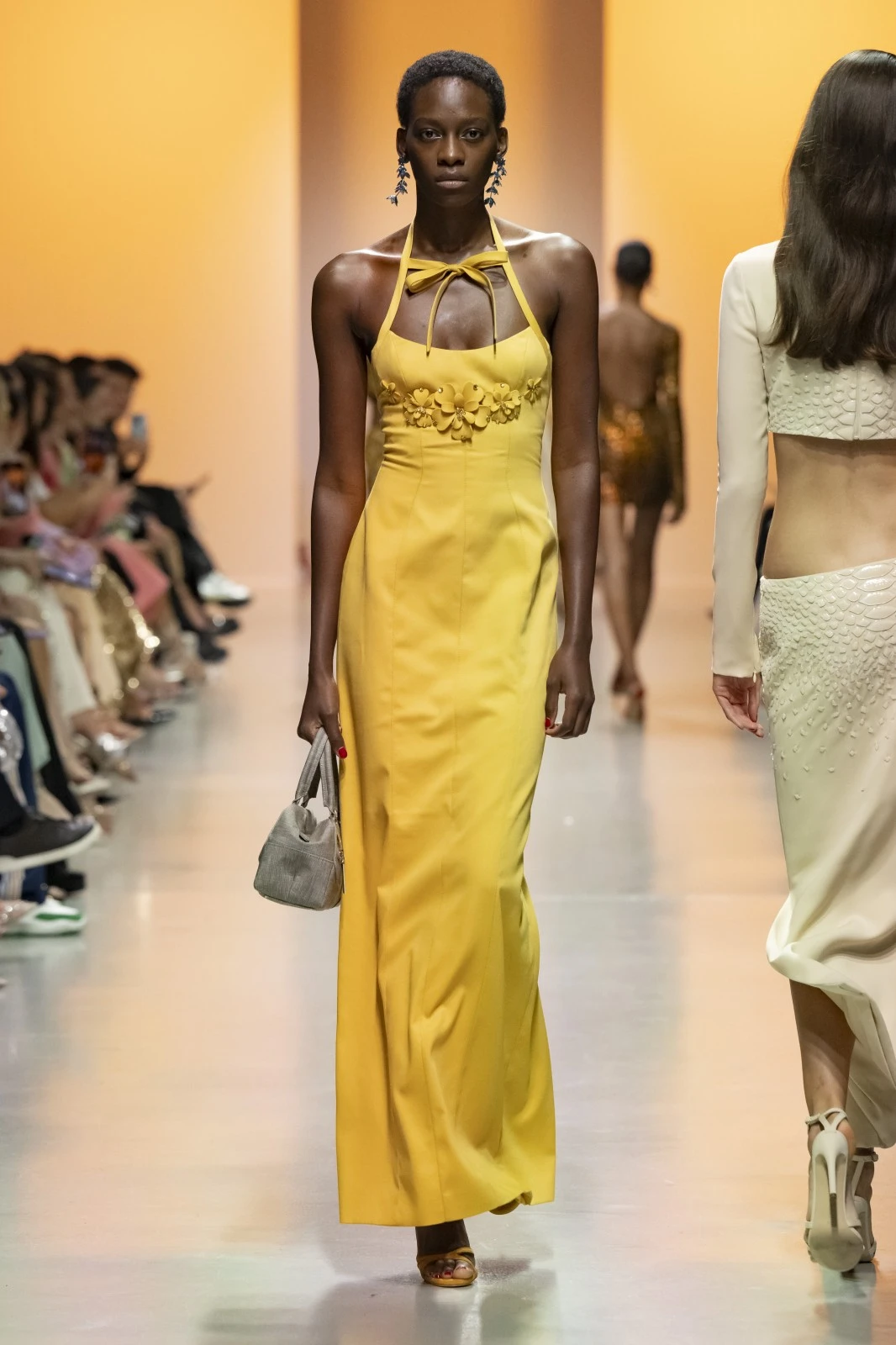 مجموعة Georges Hobeika لربيع وصيف 2025: إنعكاسٌ لجوهر الحياة