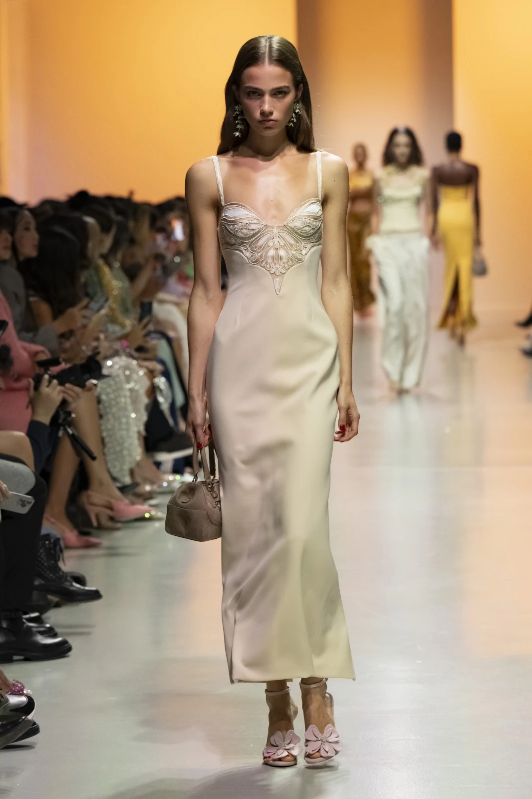 مجموعة Georges Hobeika لربيع وصيف 2025: إنعكاسٌ لجوهر الحياة