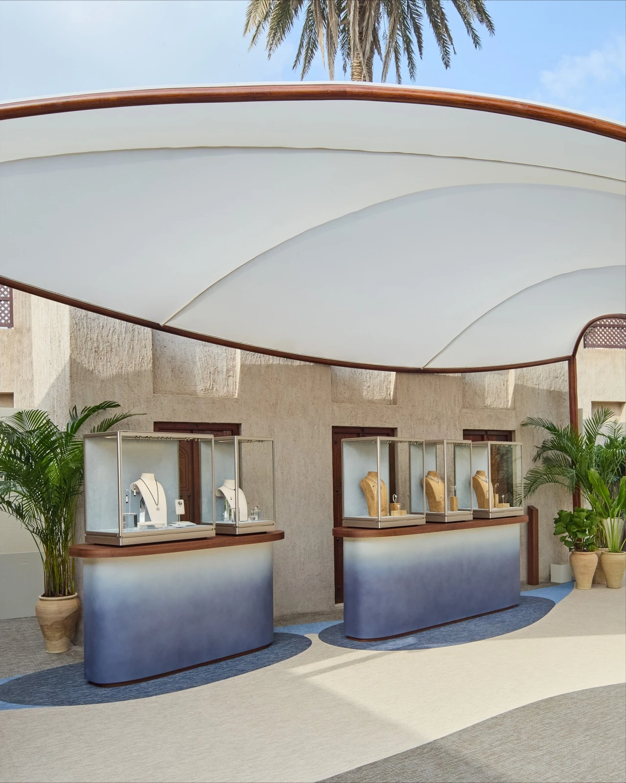 دار Cartier تفتتح متحف "Journey Of Wonders" في دبي: جولة إلى عالم العجائب