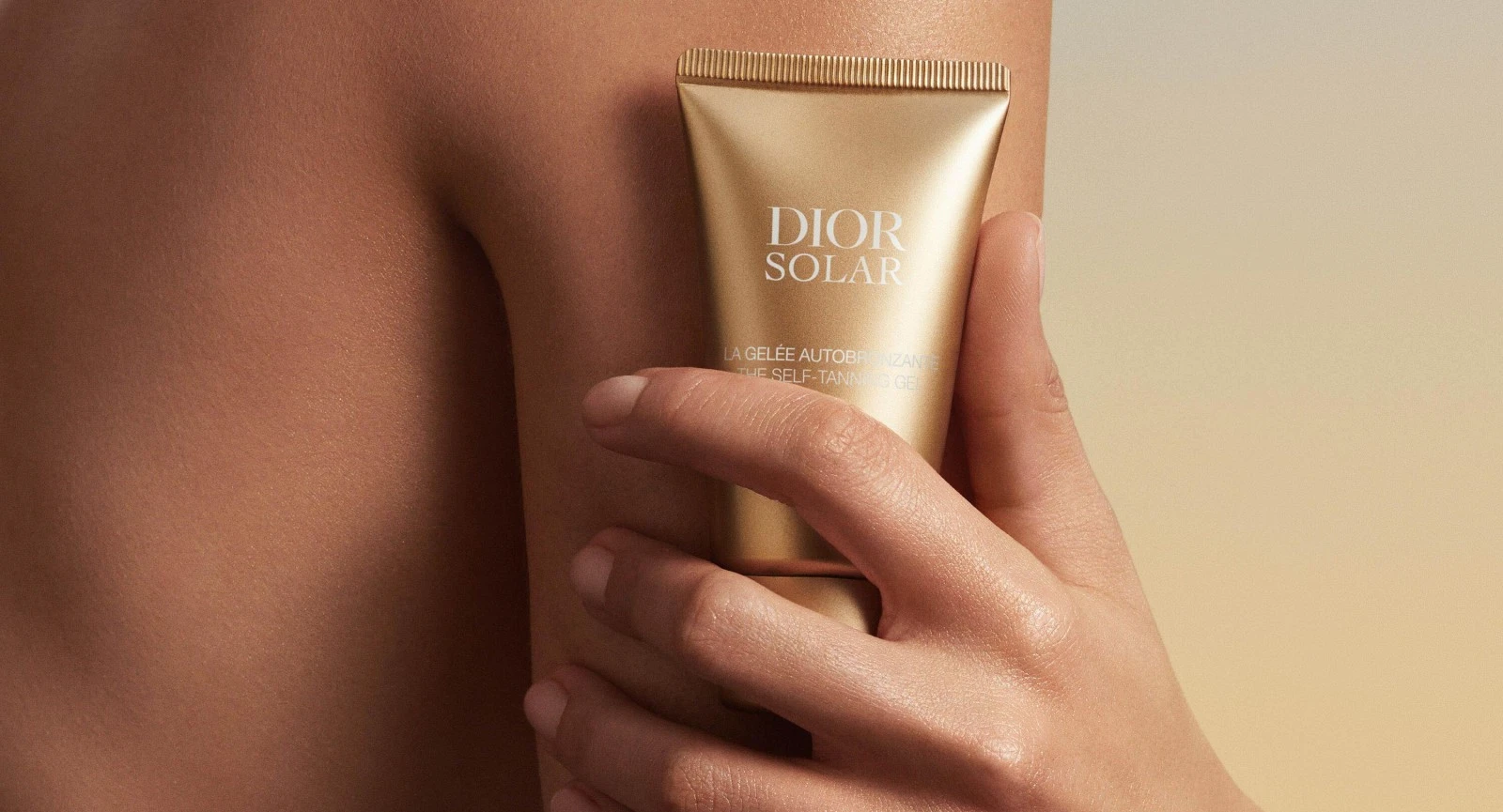 حتى في الشتاء، Dior Solar تمنحكِ بشرة برونزيّة ومشرقة