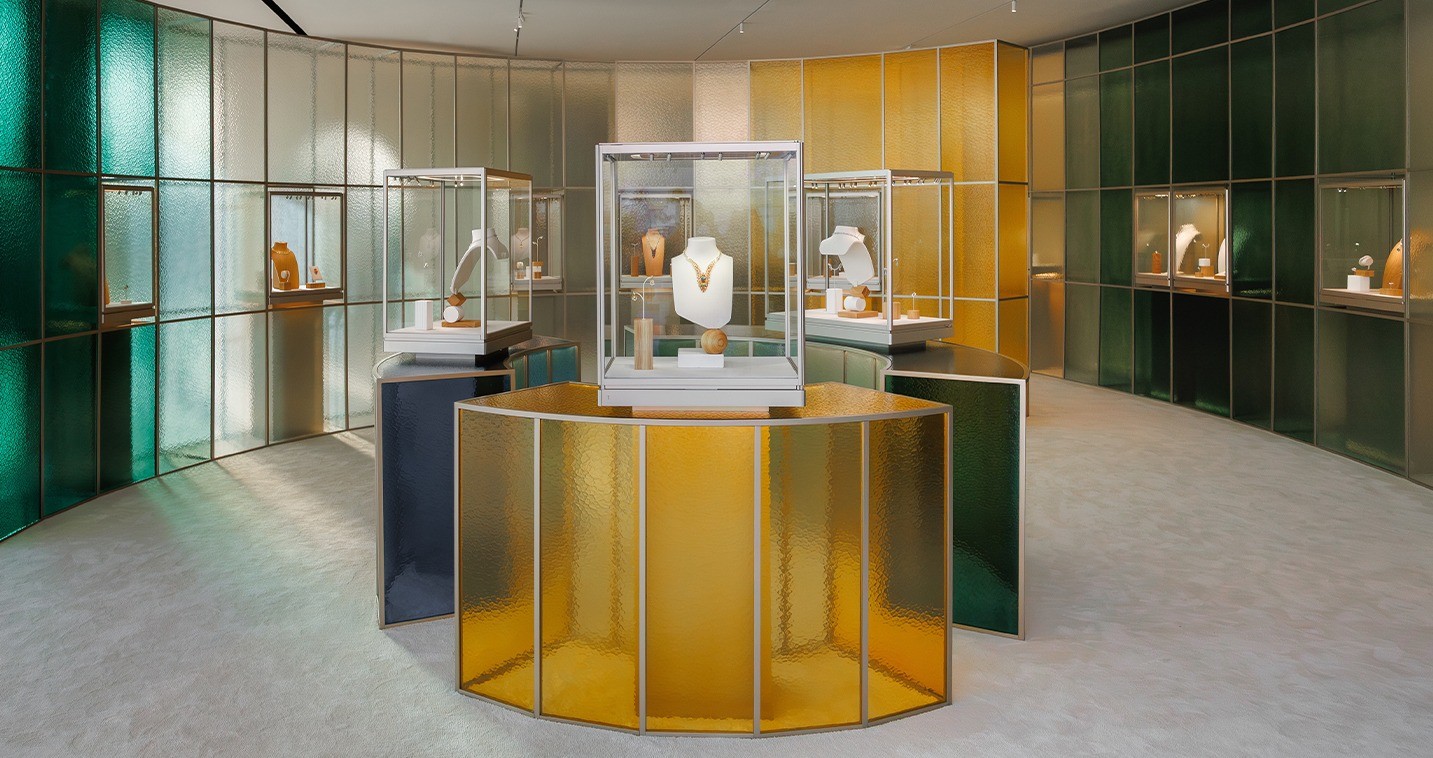 Cartier تكشف عن معرض المجوهرات الراقية 'En Équilibre' في دبي