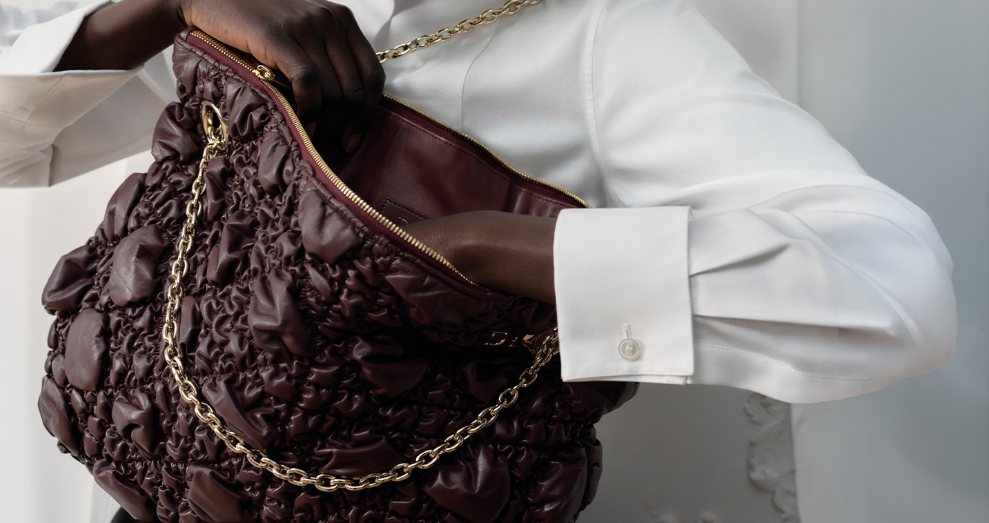 Dior Crunchy: حقيبة اليوم... أيقونة الغد!