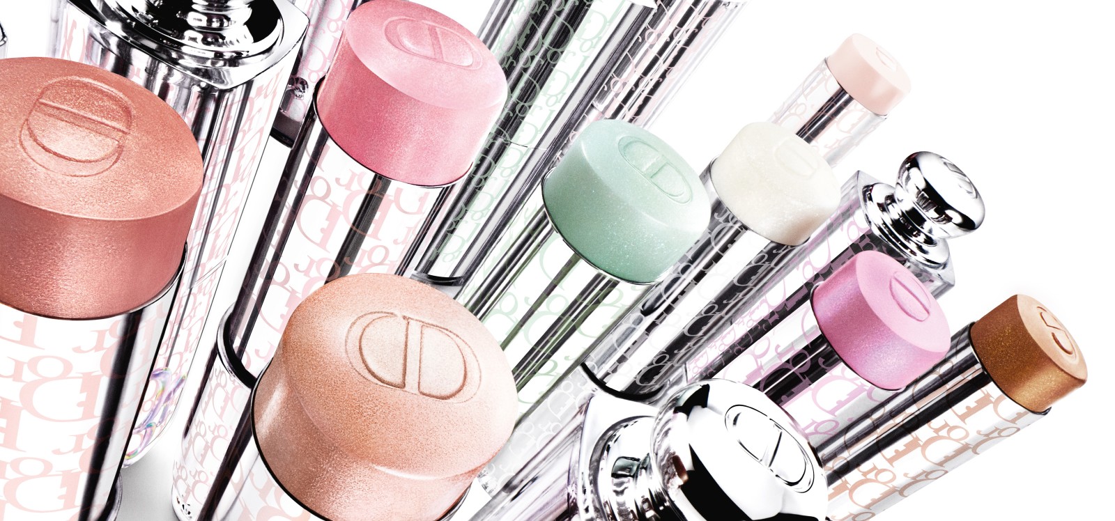 Dior Backstage 2026... مستحضرات تمنحكِ إشراقة تدوم طوال الصيف!