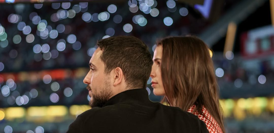 الأمير الحسين والأميرة رجوة يشجّعان المنتخب الأردني في أوّل مشاركة له في كأس العالم