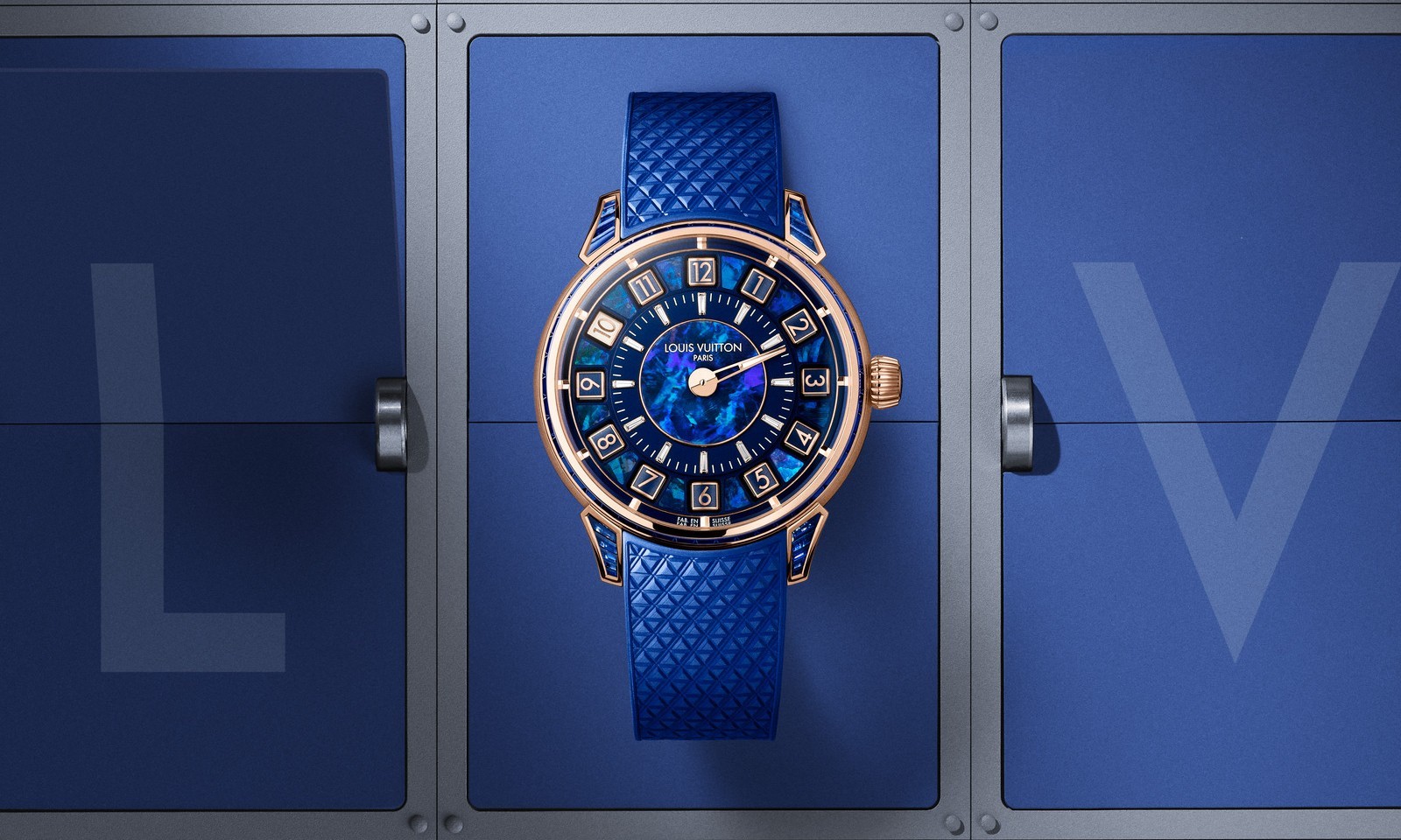 Tambour Spin Time من Louis Vuitton تعود بـ5 إصدارات جديدة ولكلّ واحدة شخصيّتها