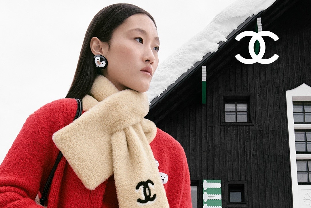 تصاميم مجموعة CHANEL Coco Neige 2026 ستتصدّر لائحة أمنياتكِ هذا الموسم!