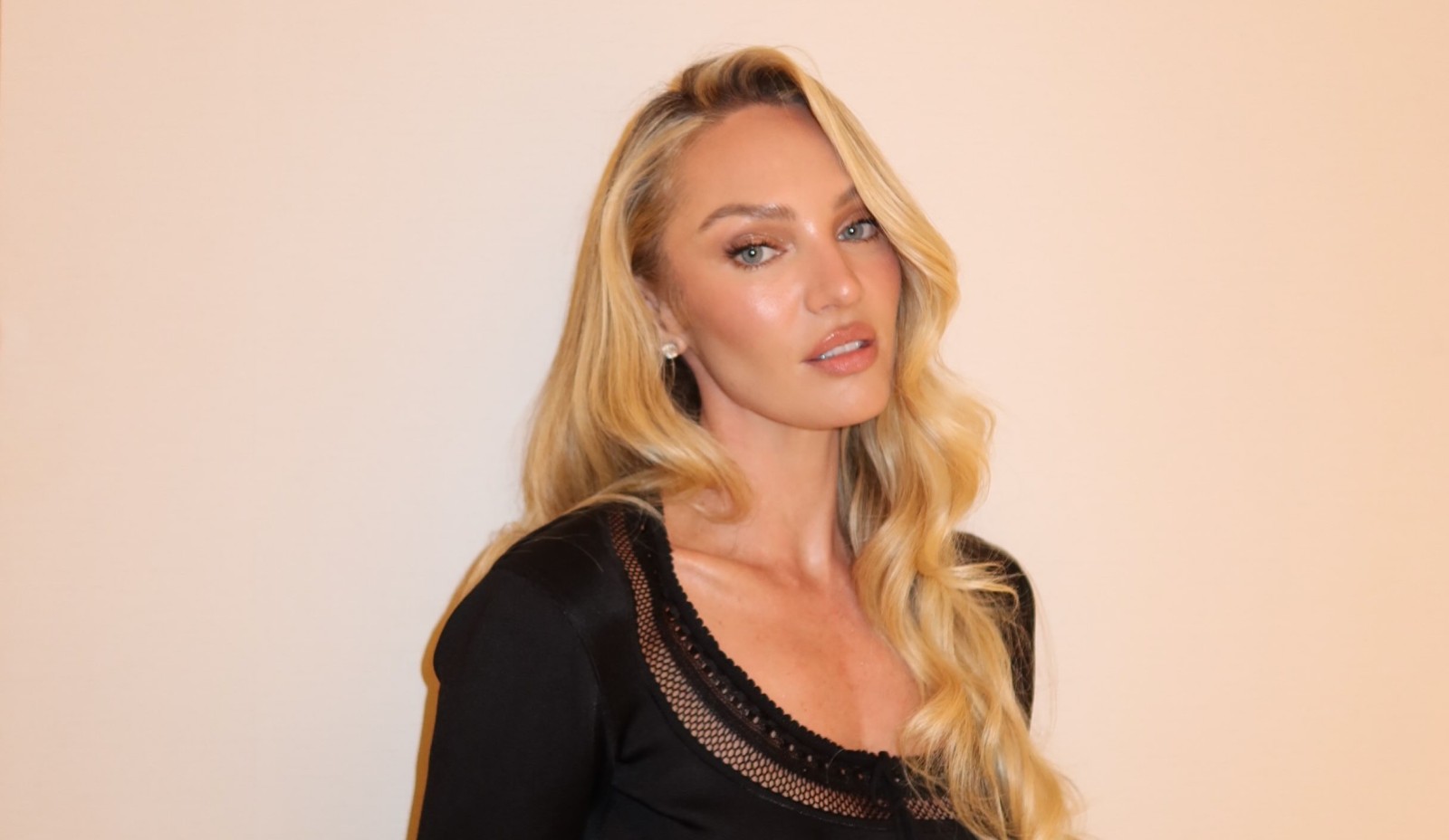 هل يعيش Tom Brady قصّة حبّ جديدة مع Candice Swanepoel؟