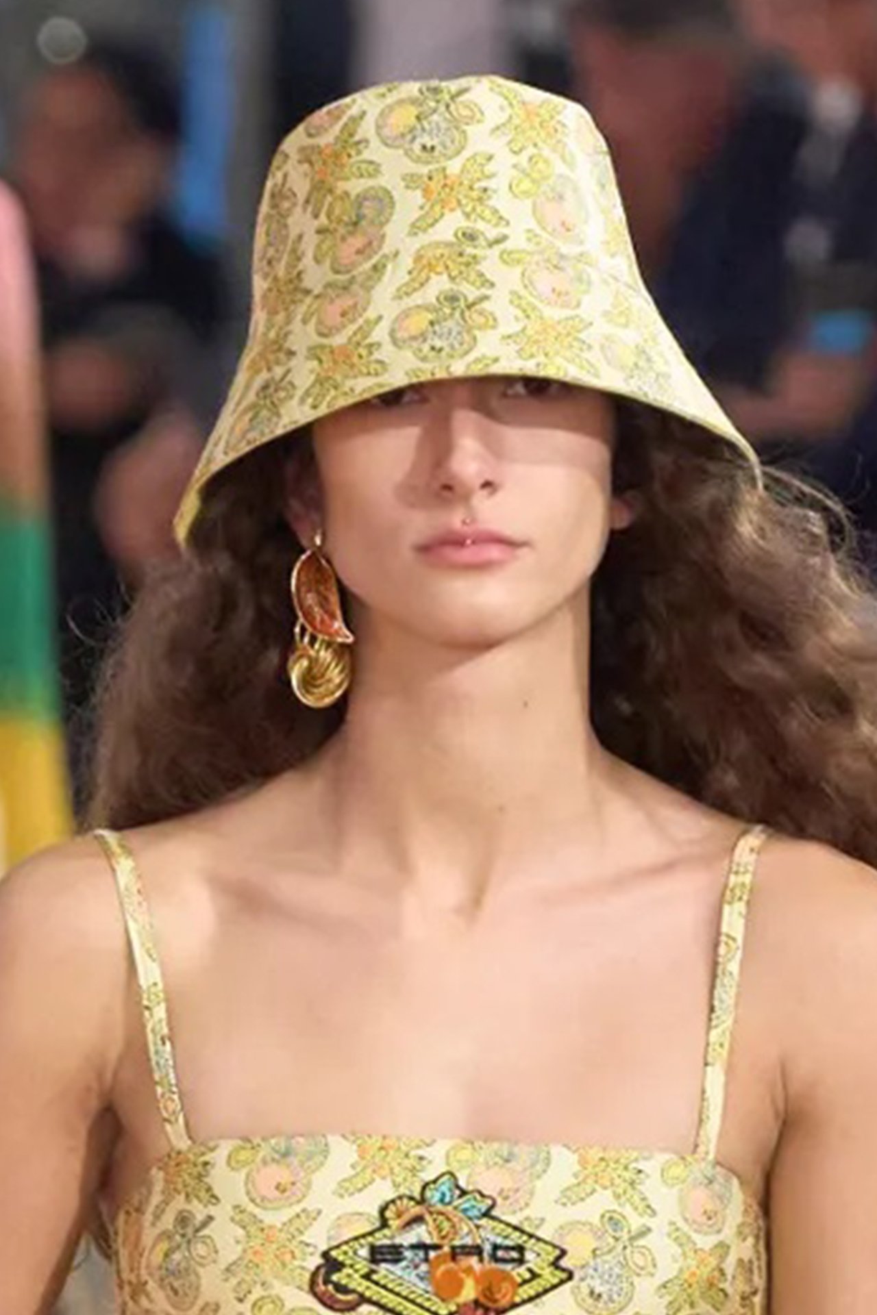قبعة باكيت Bucket Hat اخر موضة ربيع وصيف 2023