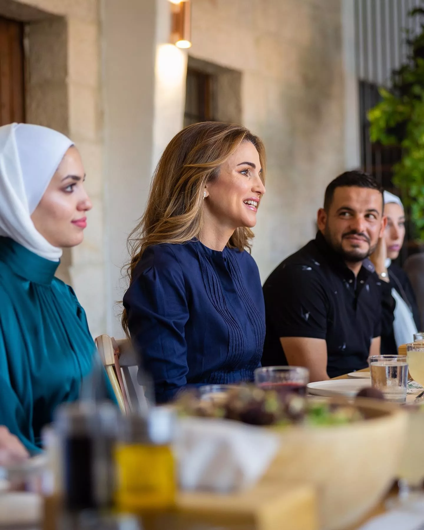 الملكة رانيا تكشف عن موعد زفاف ابنها الأمير الحسين بن عبدالله الثاني ورجوة ال سيف