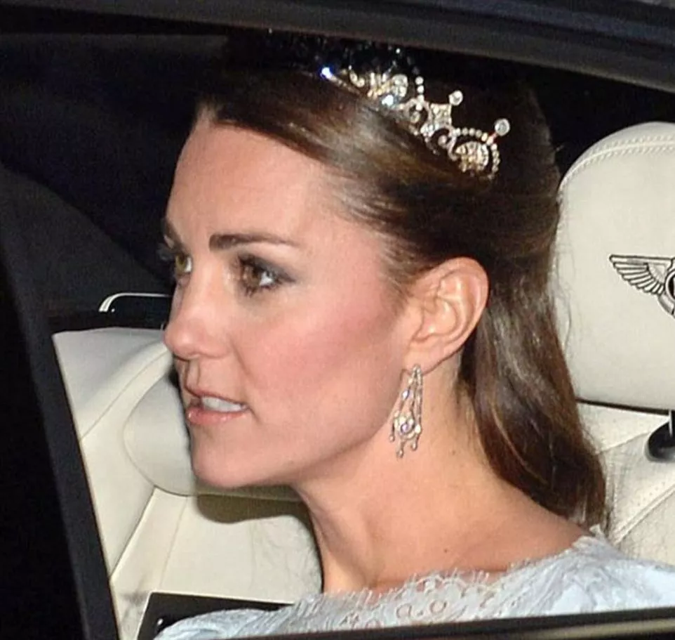 Kate Middleton تضع التاج للمرّة الثانيّة