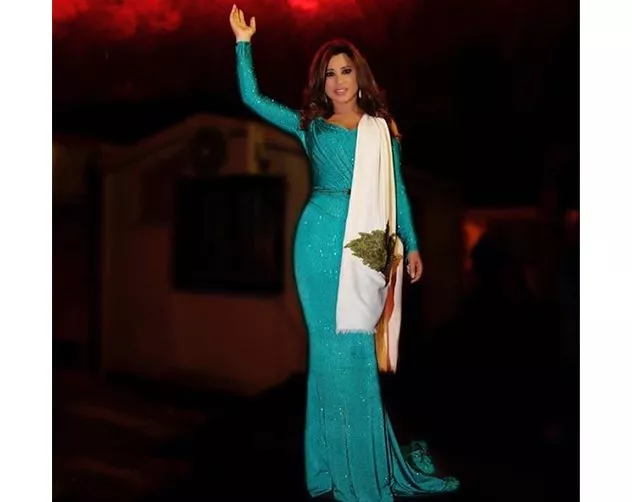 إطلالات نانسي عجرم ونجوى كرم خلال مهرجانات الأرز في لبنان