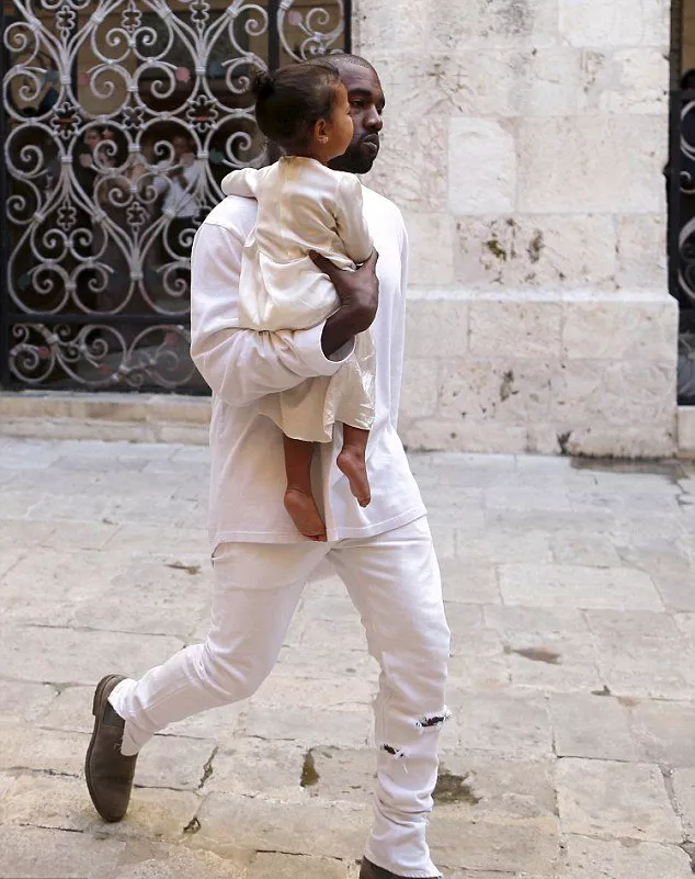 صور Kim Kardashian في القدس