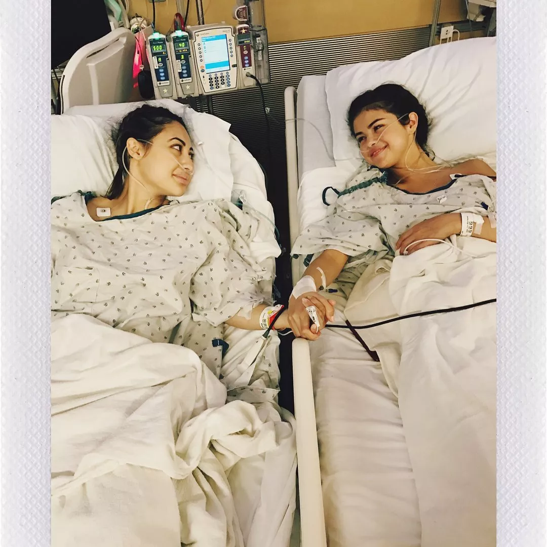 بعد معانتها مع المرض، Selena Gomez تخضع لعملية جراحية