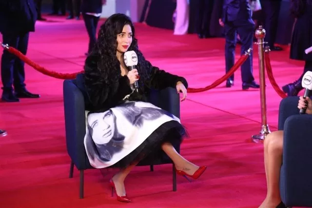مي عز الدين، رانيا يوسف ووعد في 3 إطلالاتٍ خارجة عن ساحة الموضة