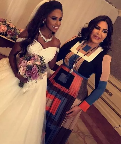 صور حفل زفاف المغنية السعودية داليا مبارك في تركيا