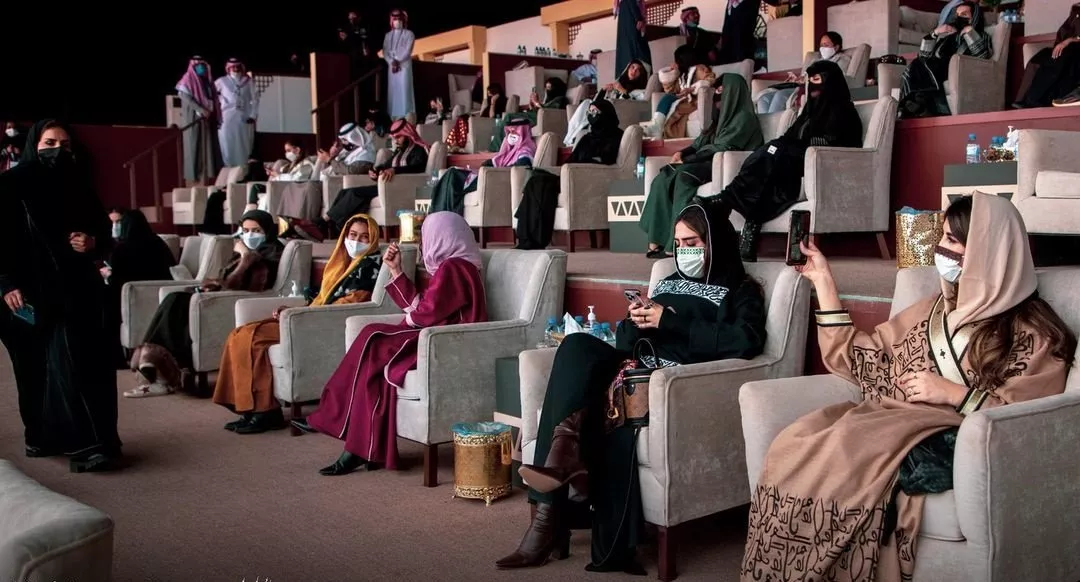 للمرة الأولى، مشاركات ومنافسات نسائية في مهرجان الملك عبد العزيز للإبل 2022