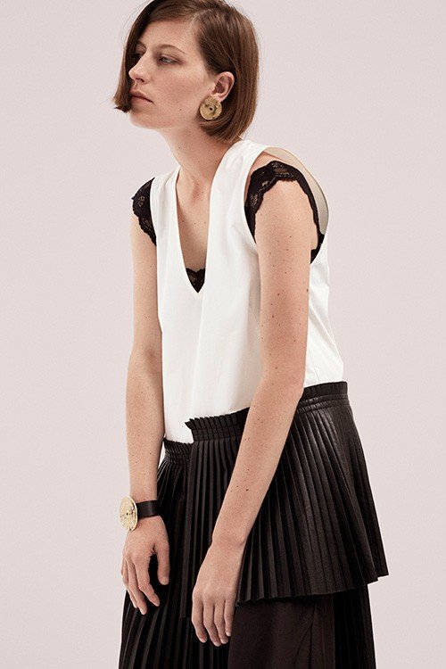 عرض أزياء MM6 Maison Margiela لربيع 2018، خلال أسبوع الموضة في باريس