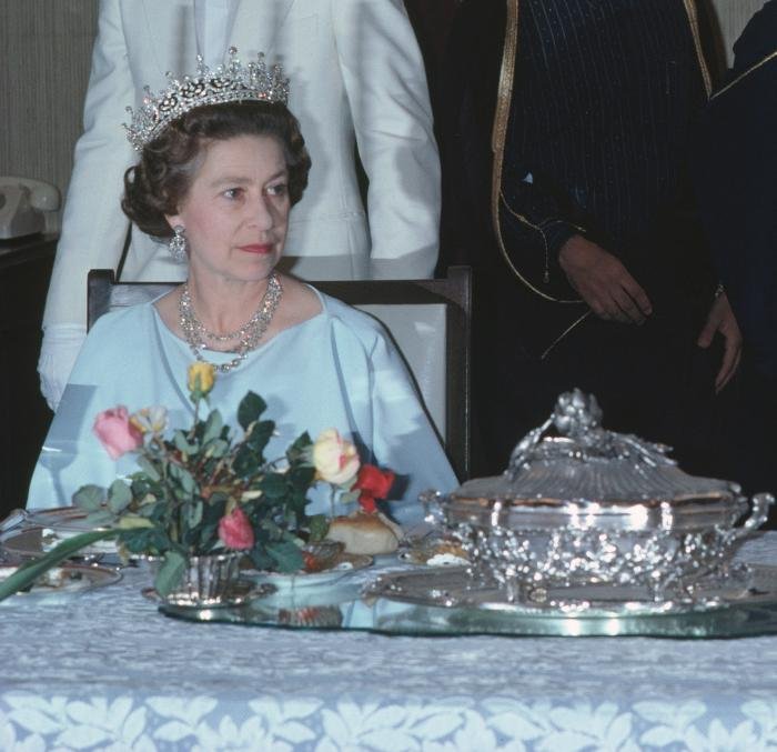 الملكة اليزابيث في قطر