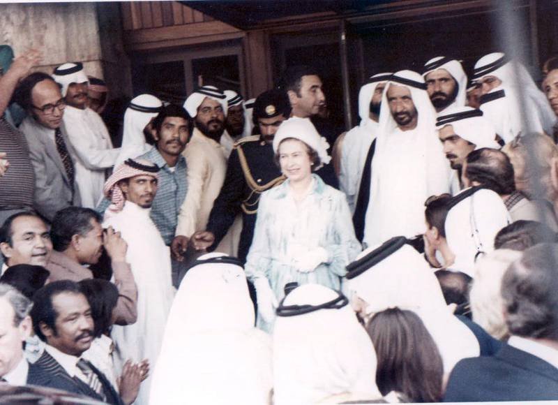 الملكة اليزابيث في الإمارات العربية المتحدة