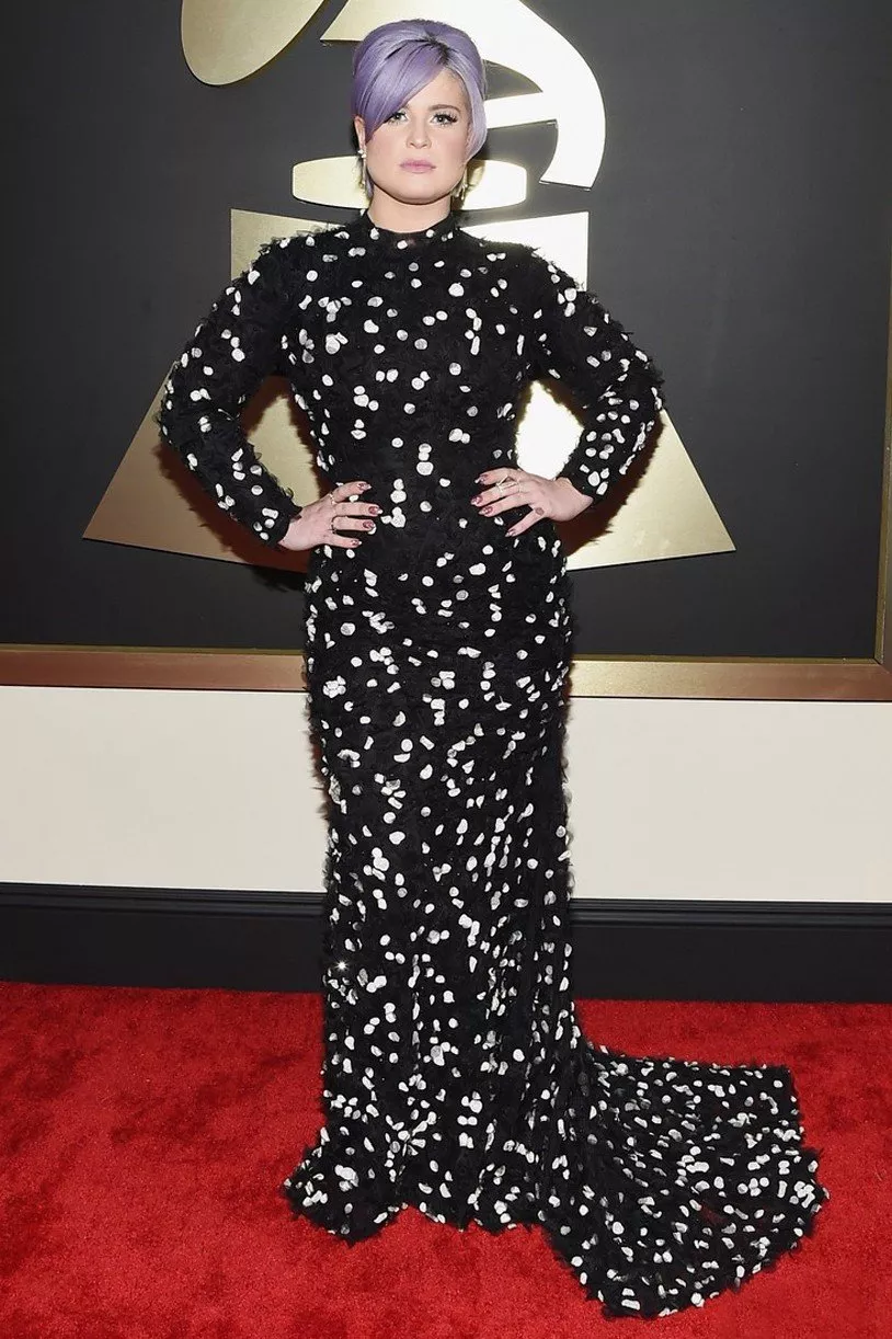 إطلالات النجمات في حفل Grammy Awards 2015