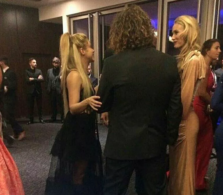 إطلالة Shakira في حفل زفاف Lionel Messi خيّبت آمالنا...