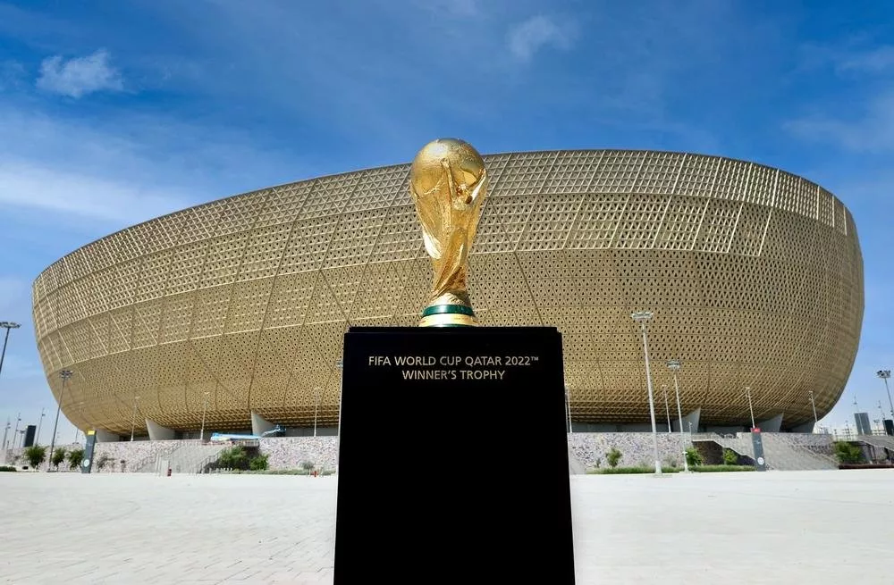 ما هي الدول الفائزة في كأس العالم لكرة القدم منذ بدايته؟