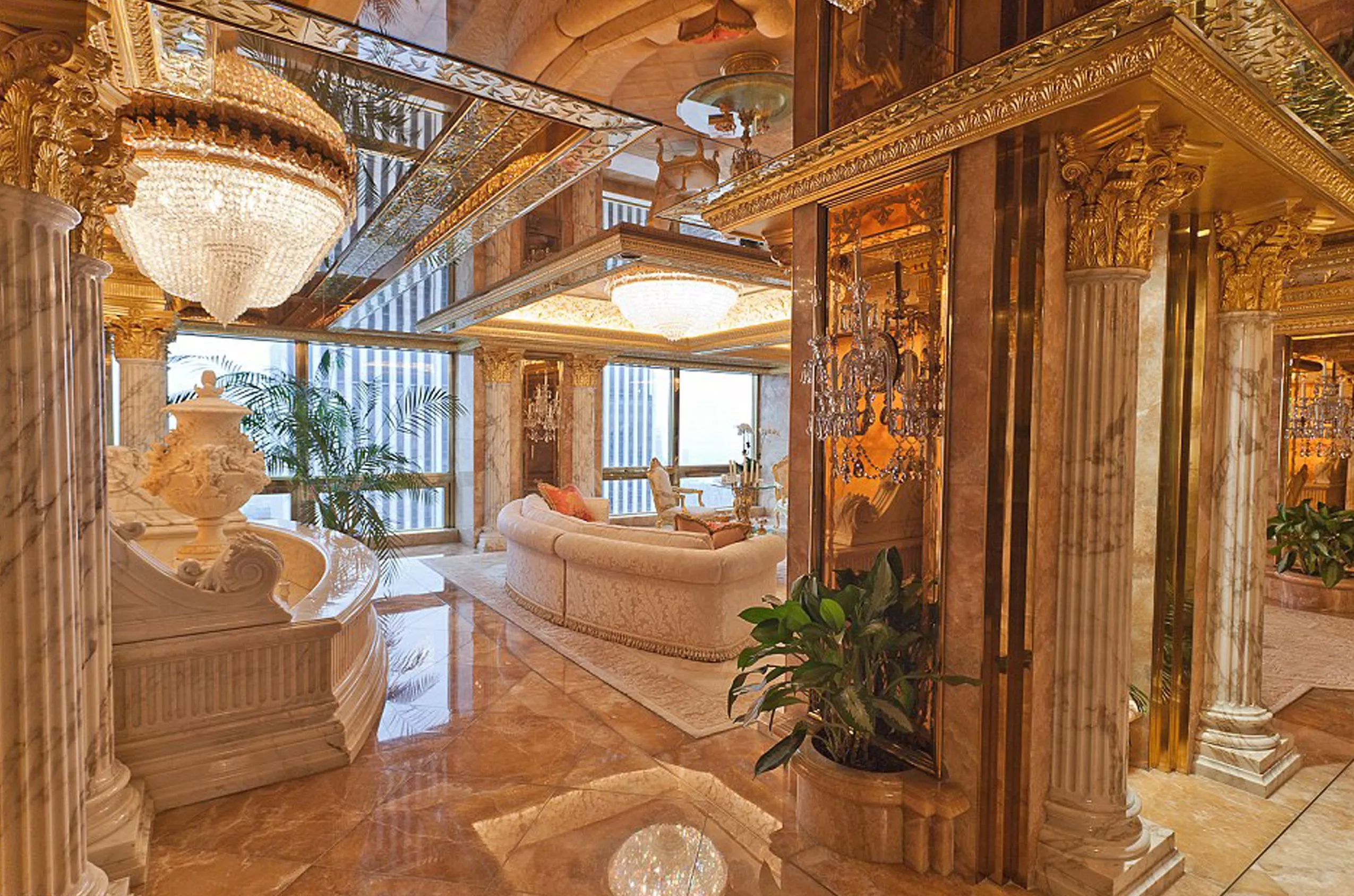 صور من داخل قصر دونالد ترامب الذي تبلغ قيمته 200 مليون دولار