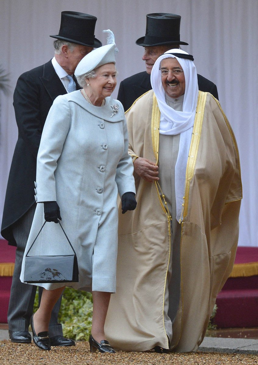 الملكة اليزابيث في الكويت