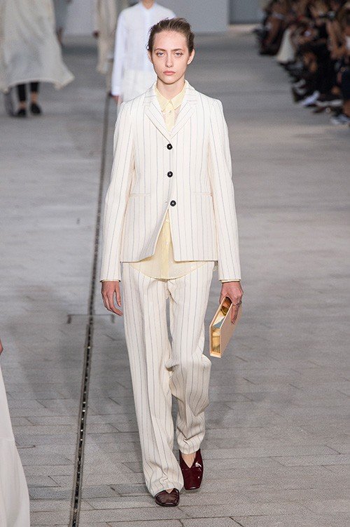 عرض أزياء Jil Sander لربيع 2018، خلال أسبوع الموضة في ميلانو