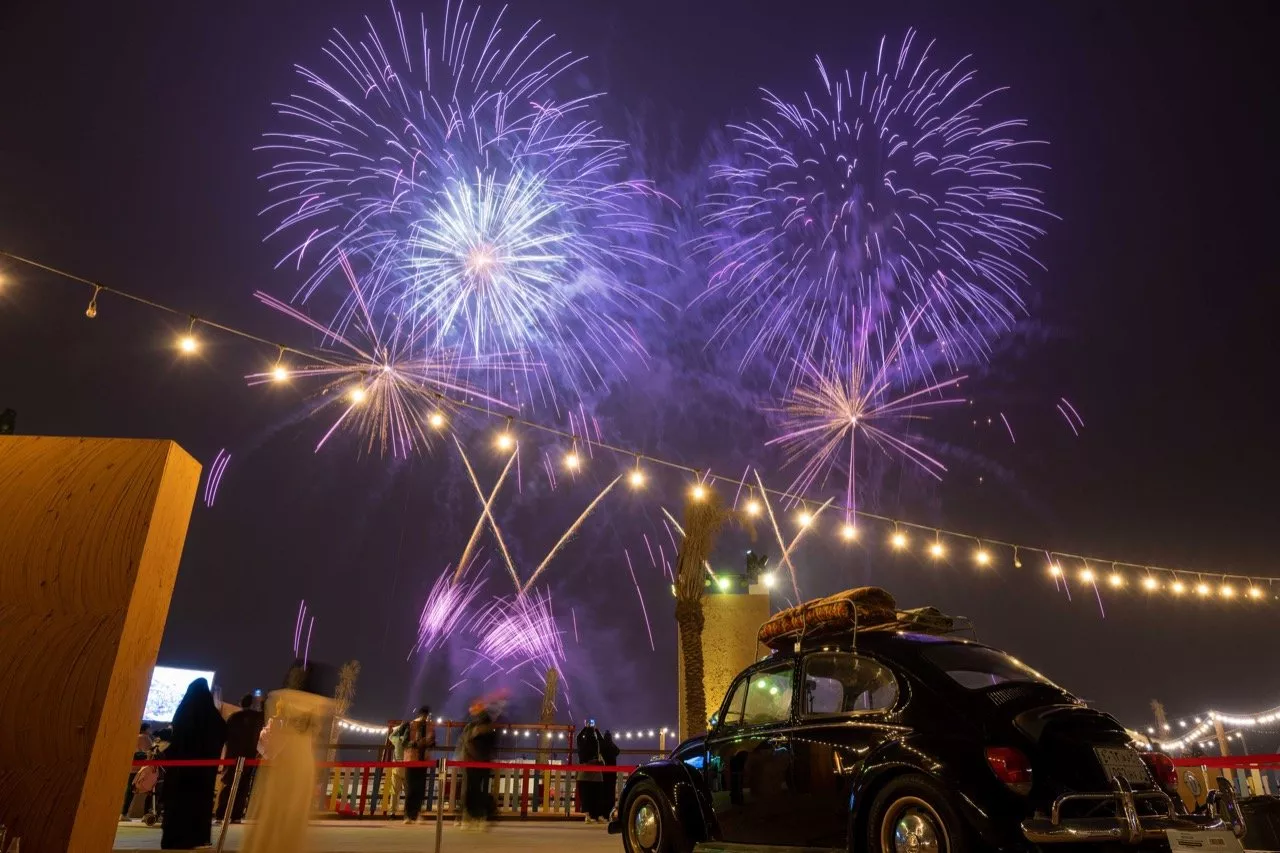 حفل رياض تريو نايت لمناسبة رأس السنة 2022: شاهدي إطلالات النجمات وأجواء الإحتفال